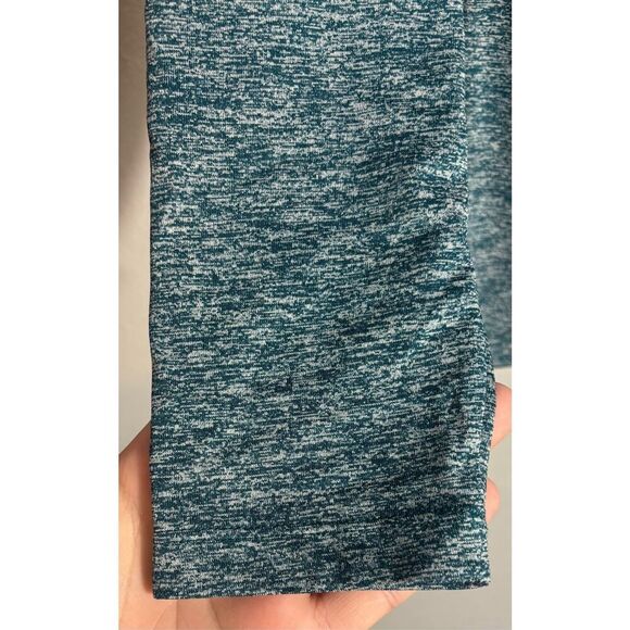 Womens Medium Large Under Armour Heat Gear Pullover Hoodie Shirt Running - Picture 4 of 6